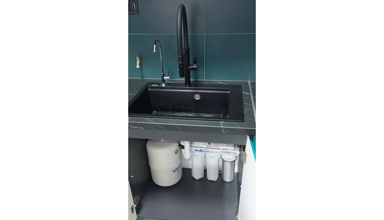 Монтаж питьевого фильтра Leader Standart RO-7 Antioxidant