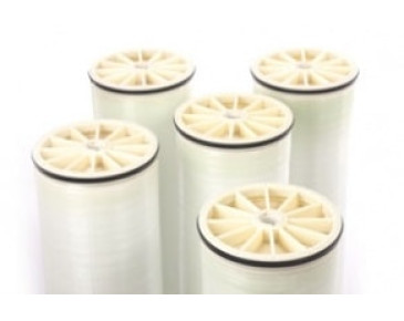 З чого складається зворотноосмотична мембрана