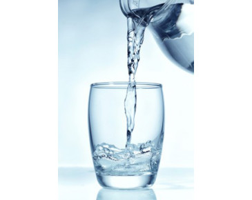 Яку воду пити – з пляшки чи з-під фільтра?