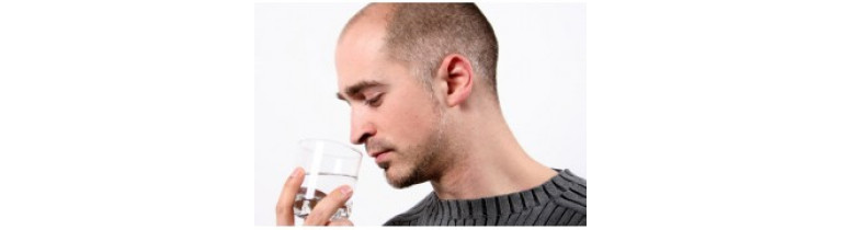 Почему вода неприятно пахнет и как с этим бороться