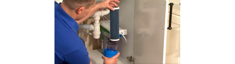 Хто встановлює фільтри для води
