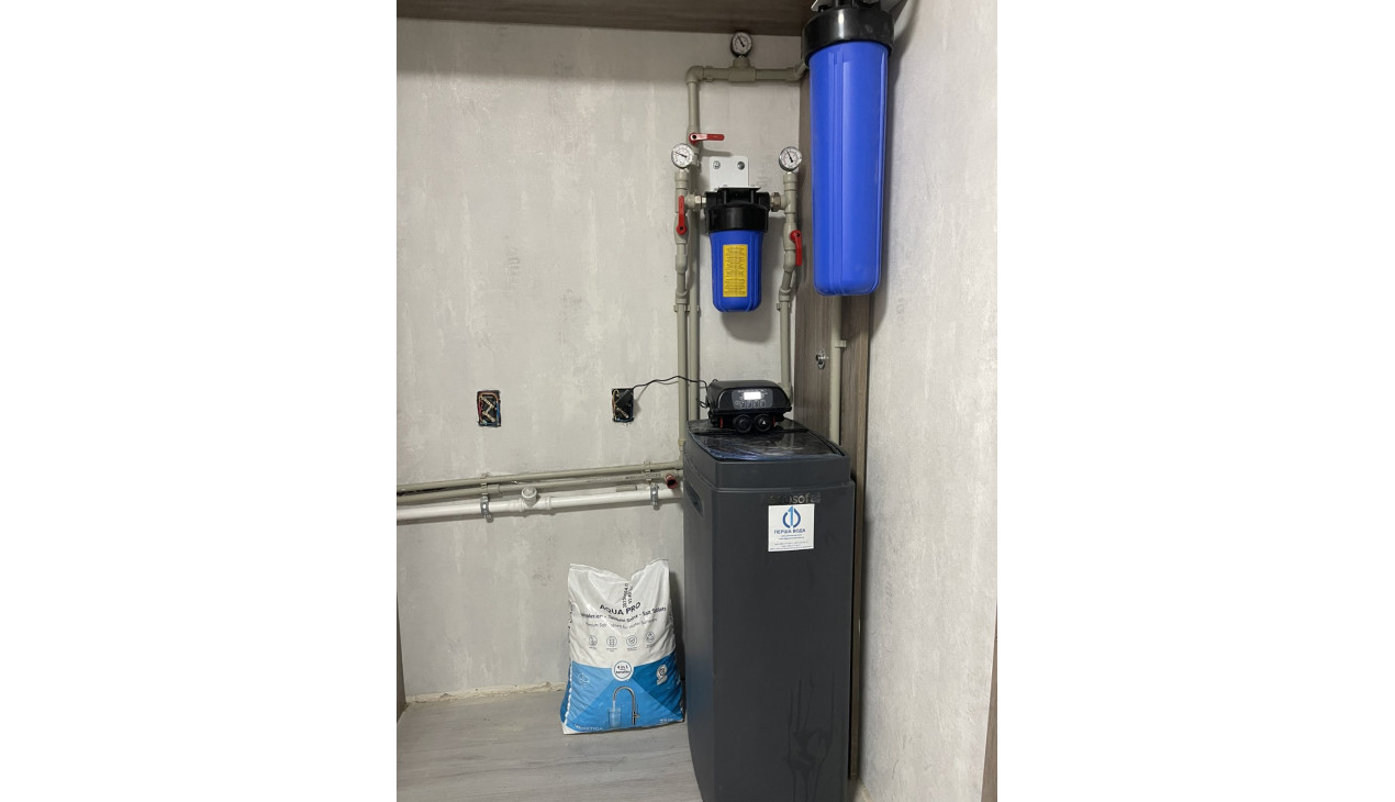 Монтаж фильтра-умягчителя Ecosoft Anthracite Azure 370