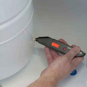 Вимір тиску у накопичувальному бакі